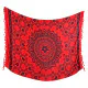 Rød mandala‑sarong med frynser – alsidig strandtørklæde