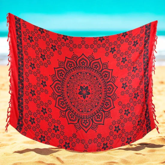 Rød mandala‑sarong med frynser – alsidig strandtørklæde