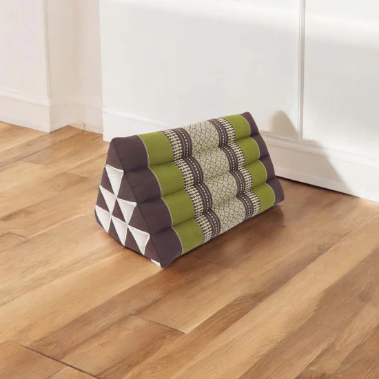 Pyramidepude brun & grøn med kapok fra Thailand